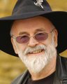 Terry Pratchett βιογραφικό